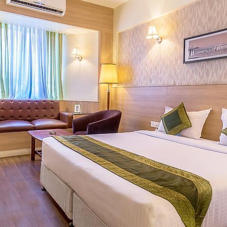 Treebo Premium Grand Emerald Pimpri-Chinchwad Exteriér fotografie