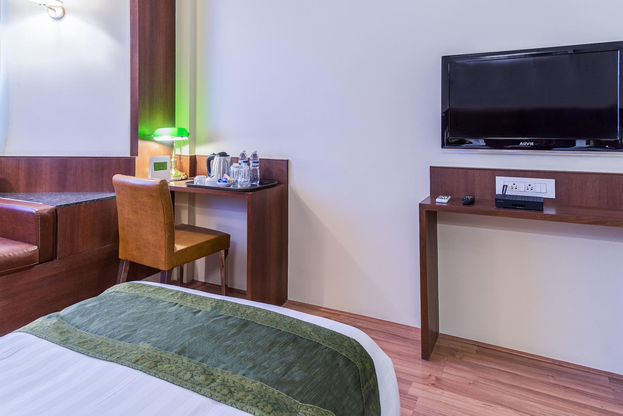 Treebo Premium Grand Emerald Pimpri-Chinchwad Exteriér fotografie