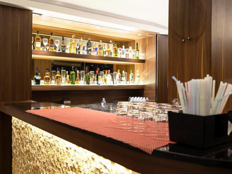 Treebo Premium Grand Emerald Pimpri-Chinchwad Exteriér fotografie